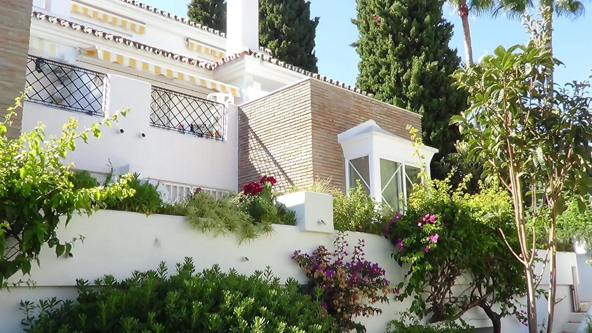 Studio Fuer 4 Personenund 1 Kind In Andalusien Estepona