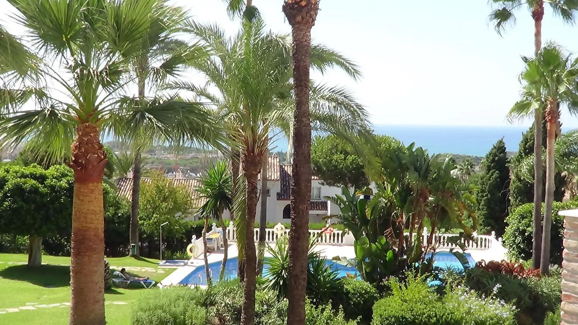 Studio Fuer 4 Personenund 1 Kind In Andalusien Estepona 0*,